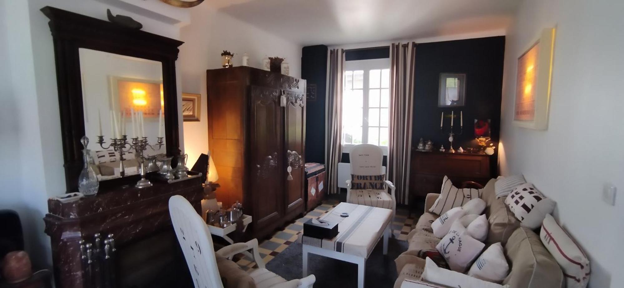 Une Chambre En Ville Domfront  Exterior photo