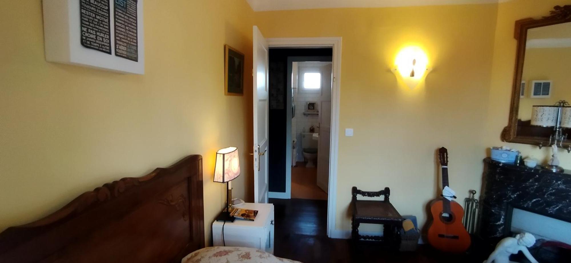 Une Chambre En Ville Domfront  Exterior photo